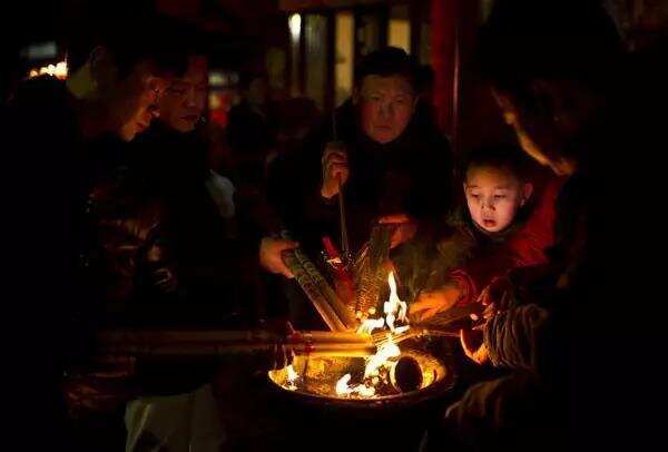 除夕、大年三十、石头寨祝大家春节快乐