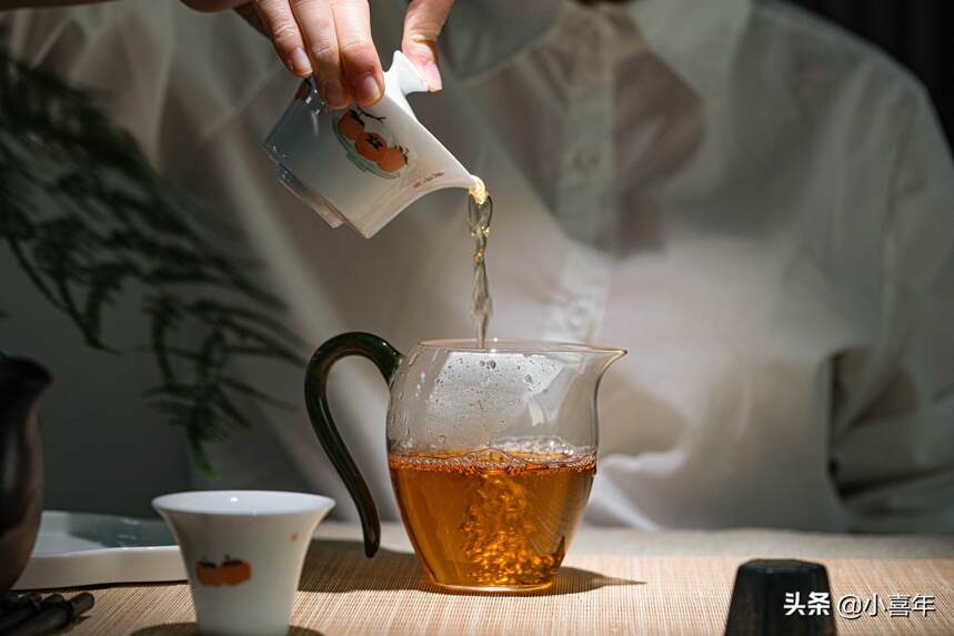一杯中国红茶，致敬奥运赛场上的中国红