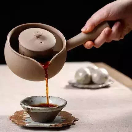 为什么茶叶不能久泡，却能煮着喝？