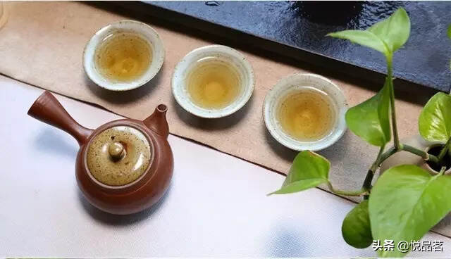 茶在爱茶人的心里，早已不仅仅是茶，它更像是百态人生