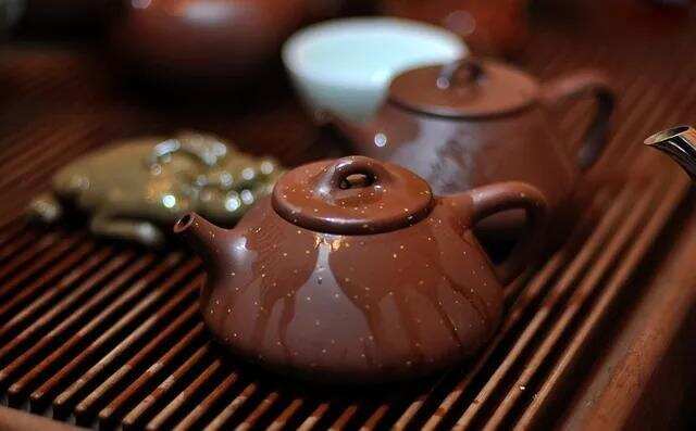 醒茶是普洱的炒作方式？那福鼎白茶要不要醒茶？