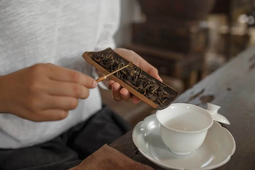 都说喝红茶能暖胃，那除了红茶六大茶类中，喝哪种茶比较暖胃？