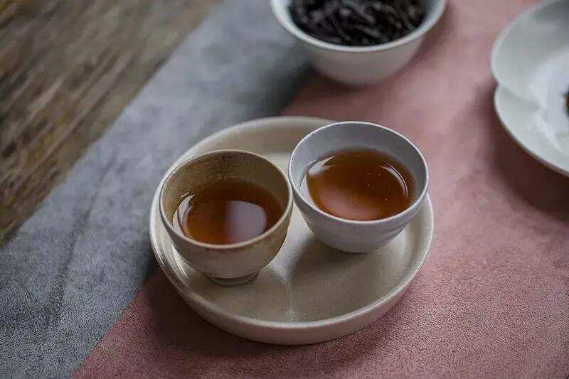 茶性与人体适应表，寒冬腊月要喝对茶