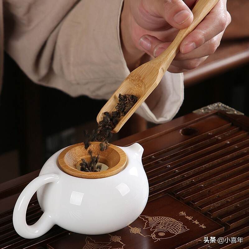 花中有“梅兰竹菊”四君子，你知道茶中的“六君子”吗？