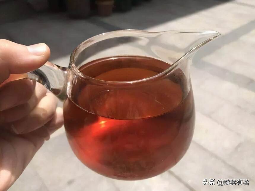 只会煮茶，是你OUT了！茶还可以蒸。冬日午后蒸一壶暖洋洋的茶吧