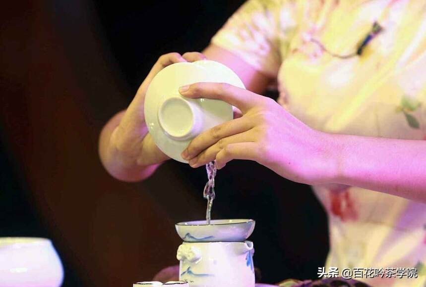 用什么茶器泡普洱茶好？你的茶器选对了吗？