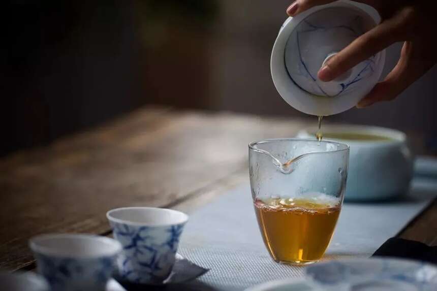 以润茶识 | 茶汤冷后变“浑”，是怎么回事？