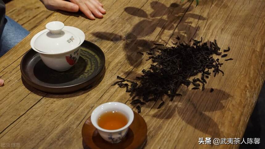 一泡岩茶究竟可以泡几道？