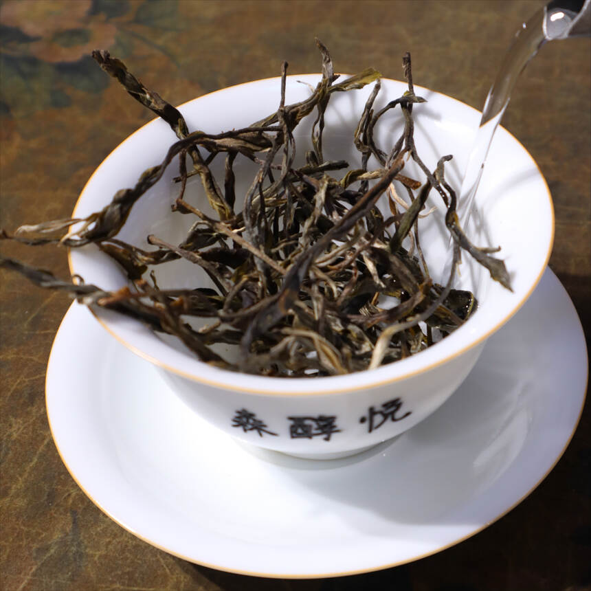 普洱茶是散茶好还是饼茶好，如何选择？