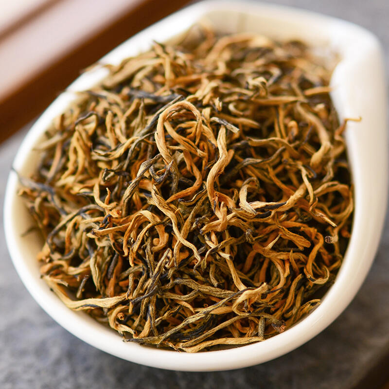 从喝茶养生的角度看，这7类人最适合喝红茶！