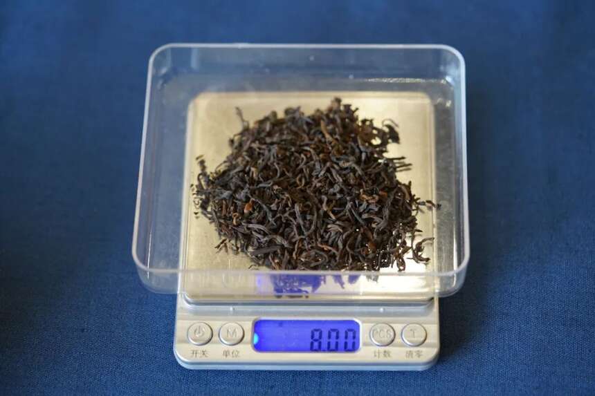 以润茶识 | 没有电子秤如何准确把握投茶量？“体积投茶法”学起来