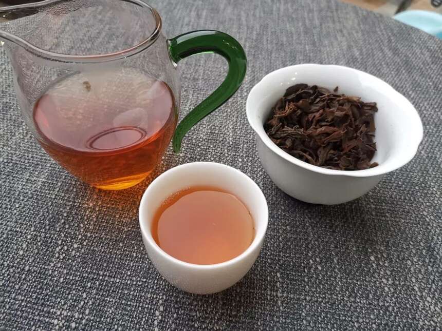 勐海茶厂：大益茶厂沱茶