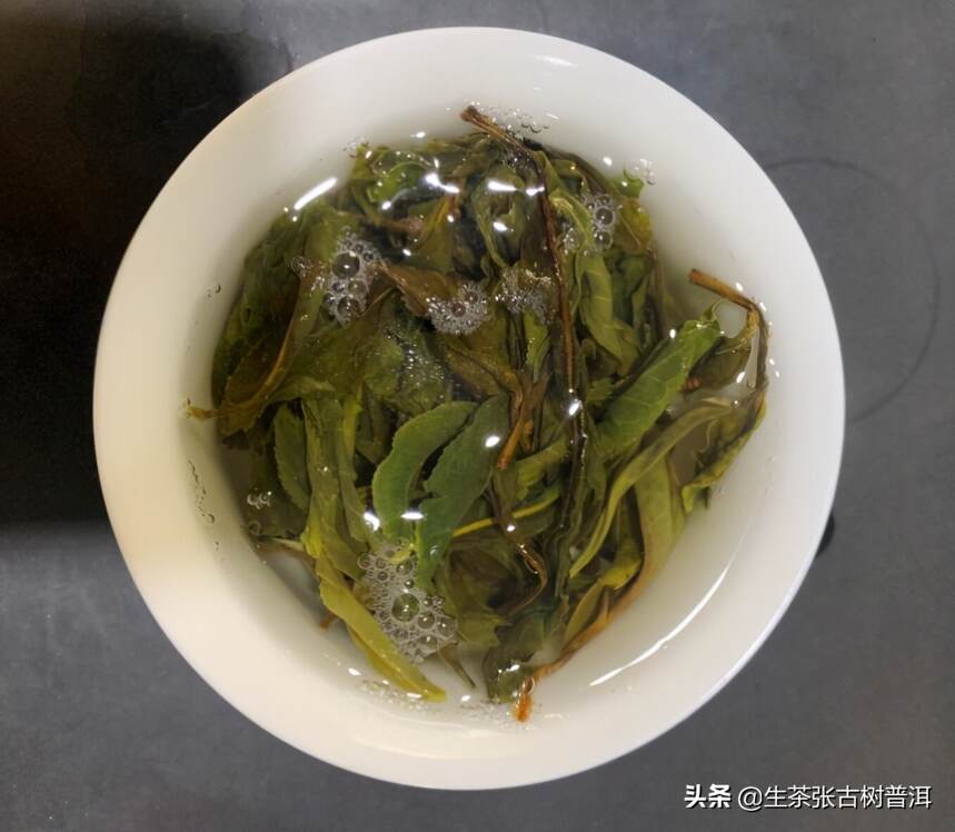 普洱茶友必备的技能：如何分辨普洱茶的优劣？