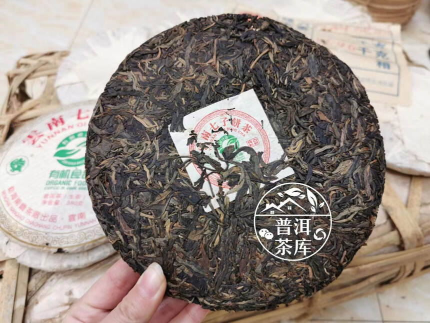 2011年南峤茶厂古树纯料丨普洱生茶丨水路细腻