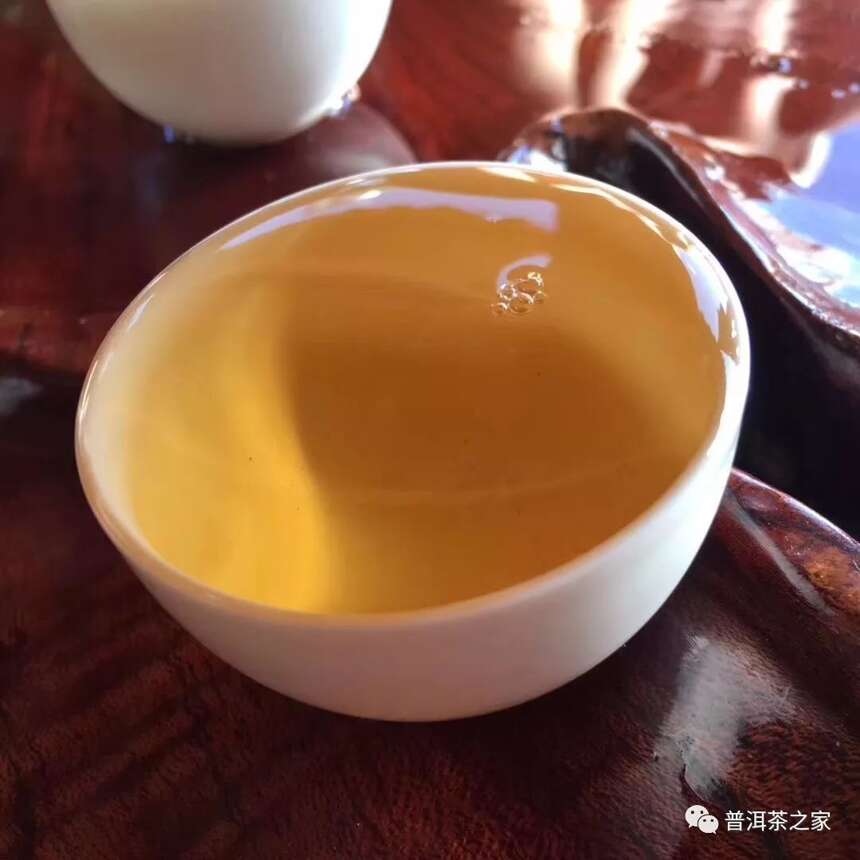 揭秘易武铜箐河（同庆河）普洱茶，野味真难寻！