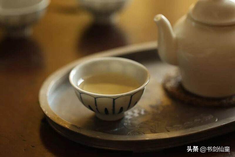 普洱茶浓好？还是普洱茶淡好？别再听忽悠了，实际是这样的！