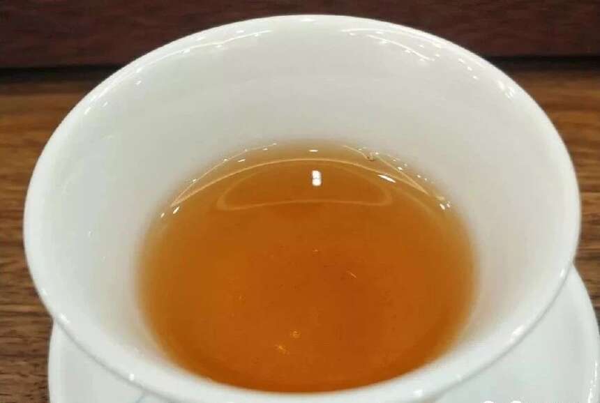 勐海茶厂 2004年班章精品青饼（大白菜系列）