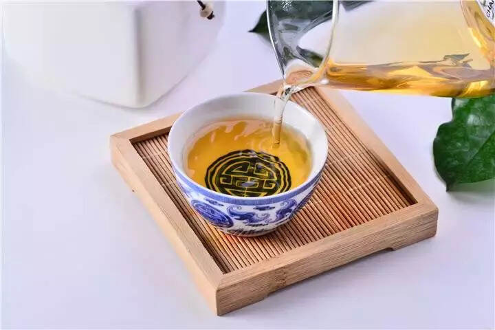 老茶一定比新茶“贵”吗？