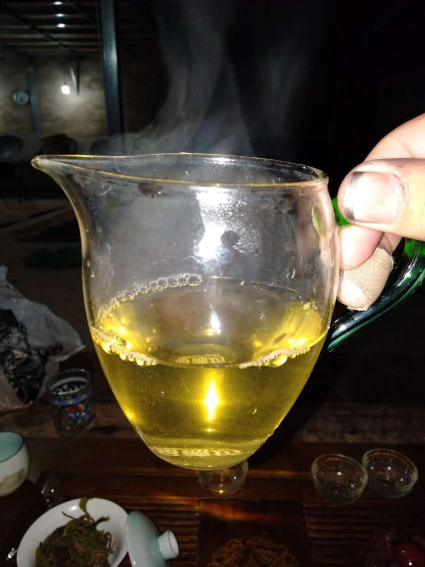 95后小伙创业，制茶卖茶，自产自销的自家古树普洱茶