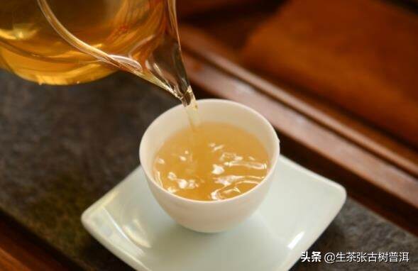 喝普洱茶时，遇到不懂茶的该怎么办？提醒还是忽视？