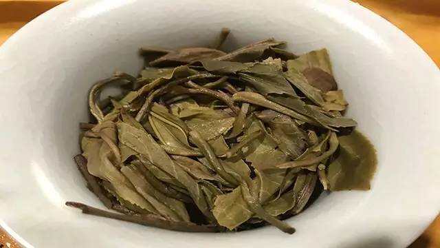 《老徐鉴茶》第二十八期：临沧小区域古树茶—石头茶品鉴报告