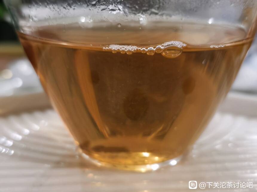 虎山行普洱开汤之——大益银孔雀101