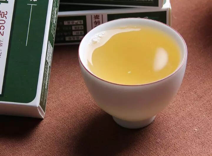 张国立与他的60吨普洱茶......