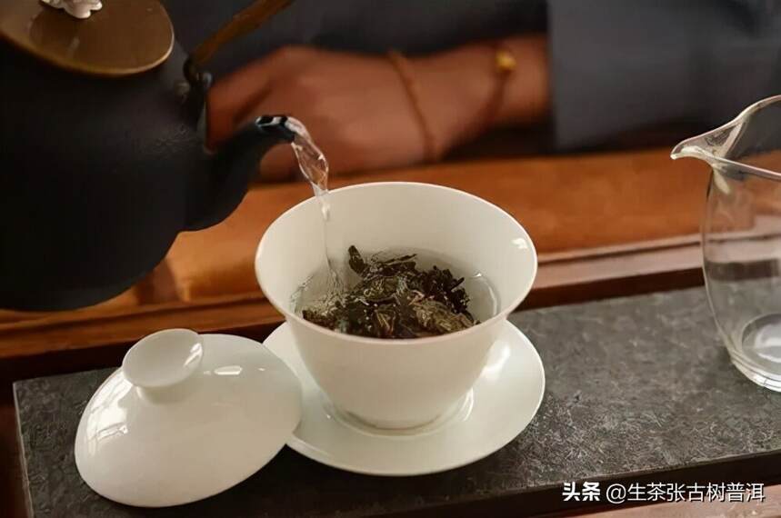 爱喝普洱茶的朋友，如何冲泡普洱生茶才更好喝？