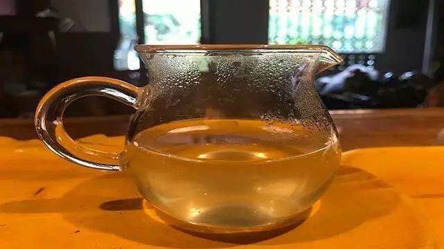 《老徐鉴茶》第三十期：2017春老曼娥古树茶品鉴报告