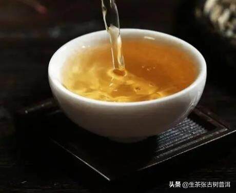 普洱茶为什么要压成茶饼？有什么好处？还好喝吗？