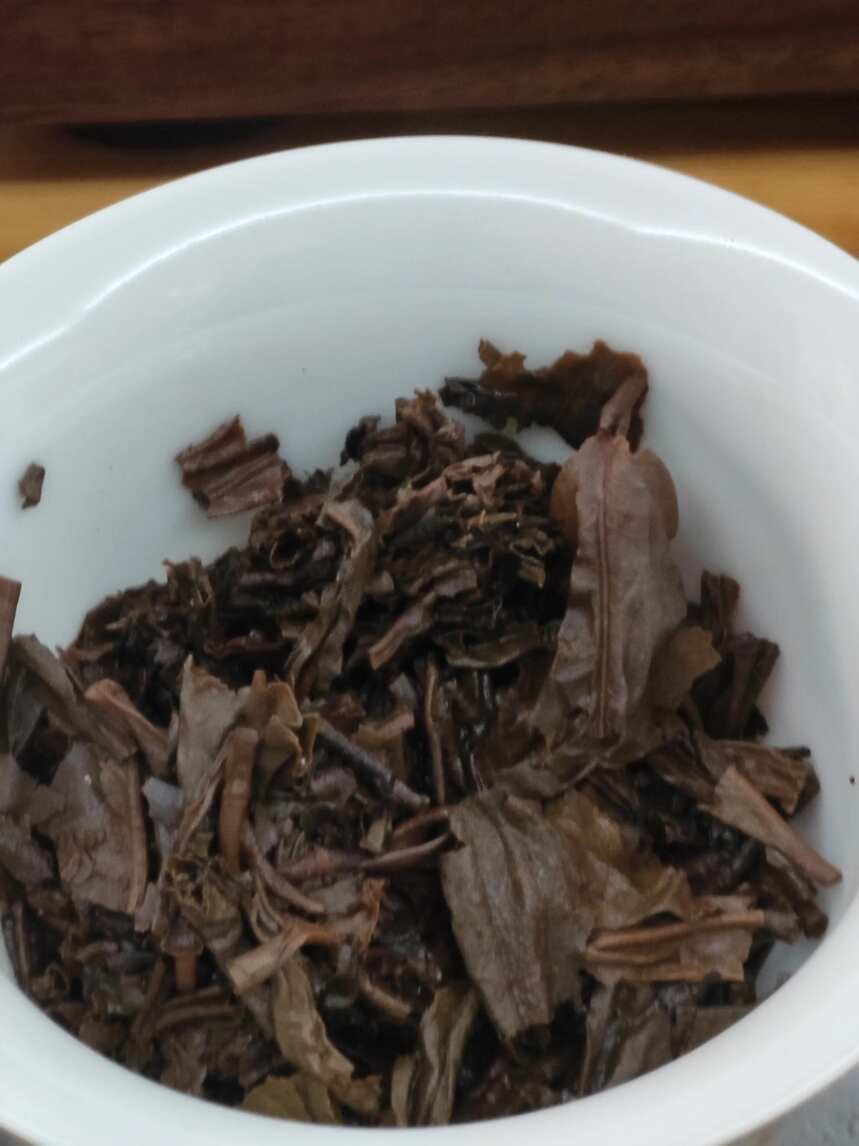 下关烟味代表？06桃红四号饼茶评测