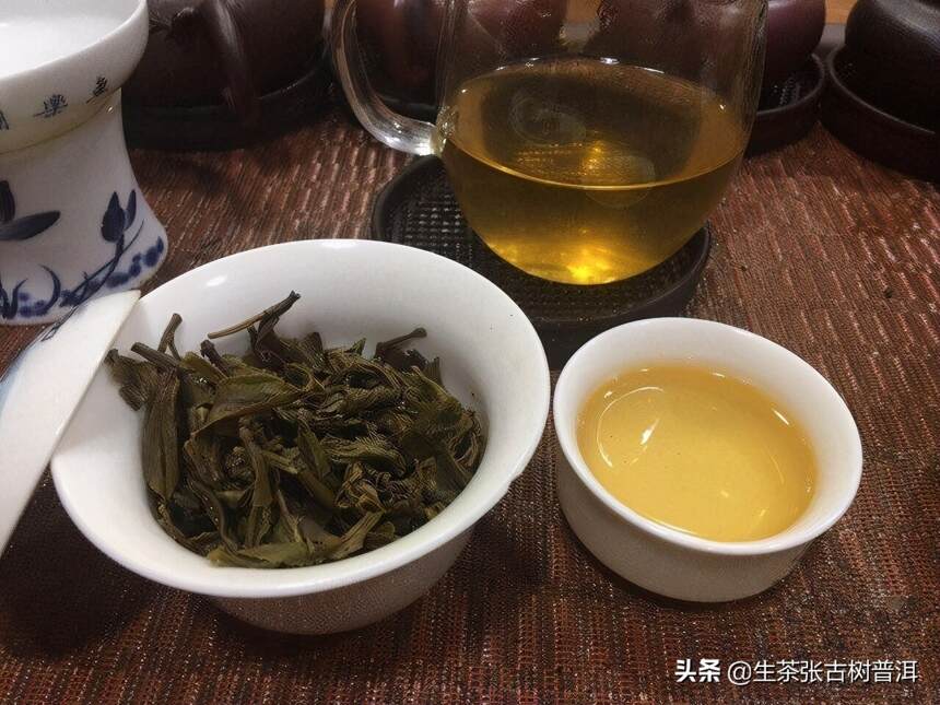 为什么普洱茶饼能长期保存，普洱散茶却不可以？两者有何区别？