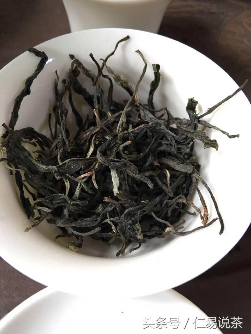 仁易说茶：茶叶美文需效果支撑，普洱茶的世界要简单还要去掉水深