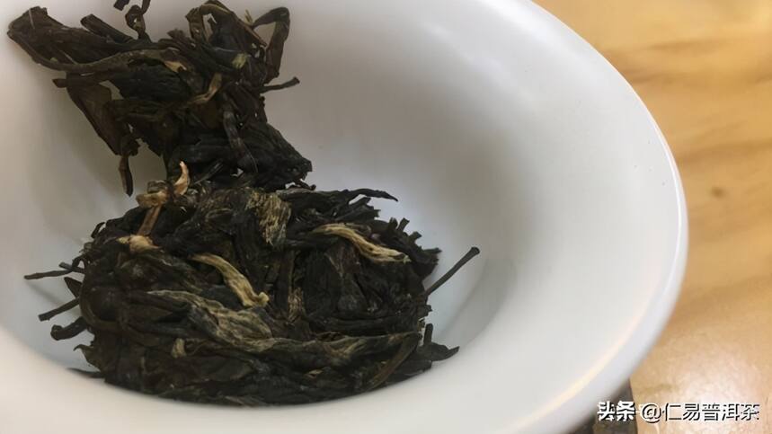 半个世纪的茶学矛盾与28小时普洱茶入门的优劣对比