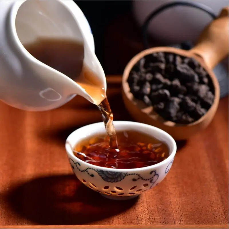 一饼茶炒到6500万！普洱茶，别忘了血与泪的教训