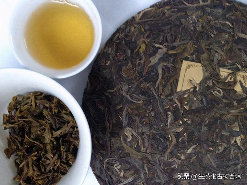 为什么普洱茶饼能长期保存，普洱散茶却不可以？两者有何区别？