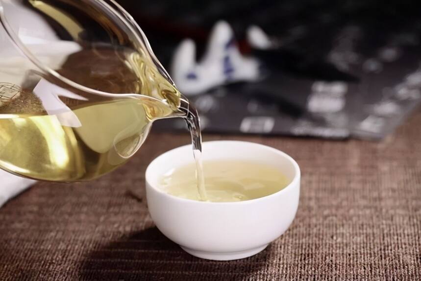 普洱茶为什么需要醒？怎么醒茶更好喝？生茶张分享3个醒茶技巧