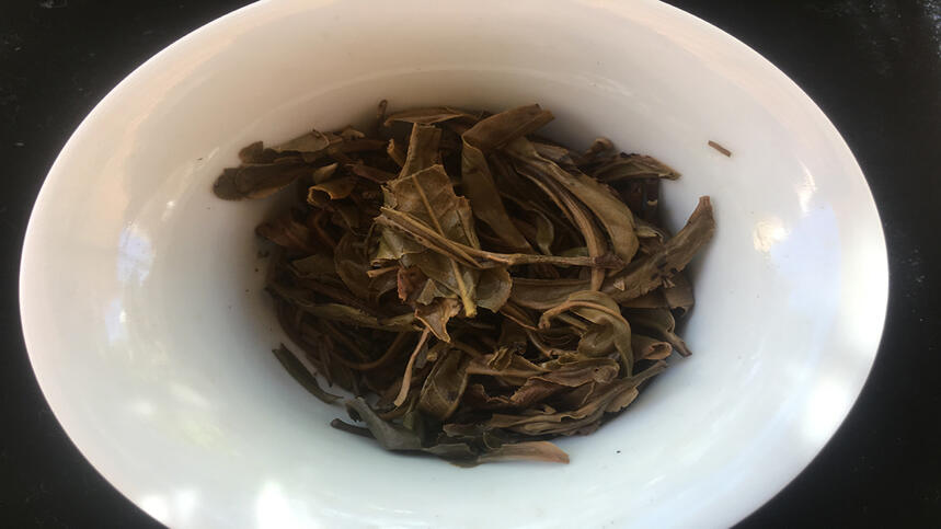 老徐鉴茶95期：2015年布朗山普洱古树生茶品鉴报告（广东茶友寄）