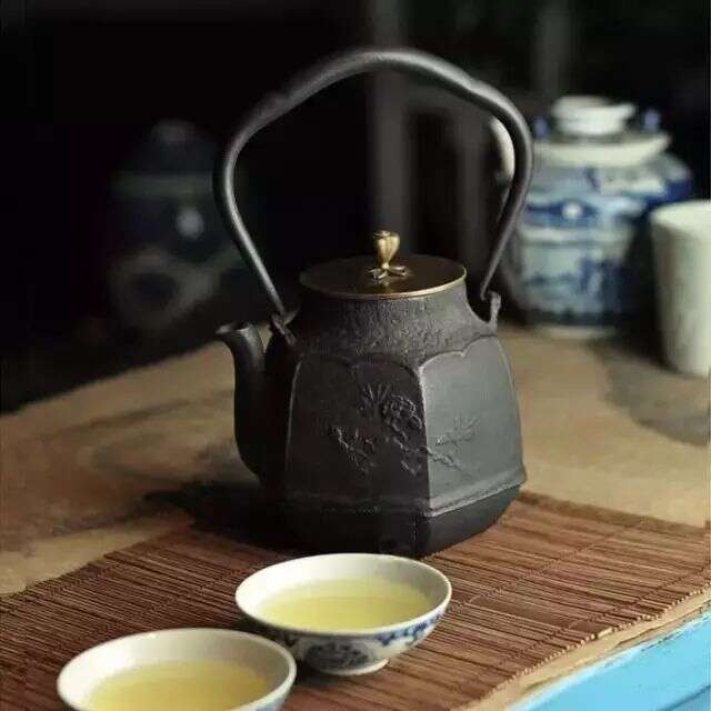 茶人的最高境界：无情于自己，却有情于天下