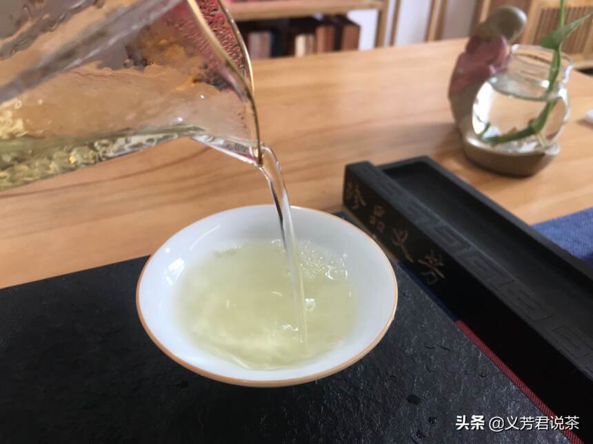 正宗安溪铁观音喝茶品鉴，吸引人的，何止是一口兰花香、观音韵