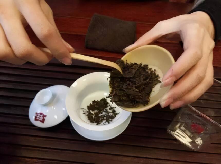 虚假普洱茶，是如何造假的？