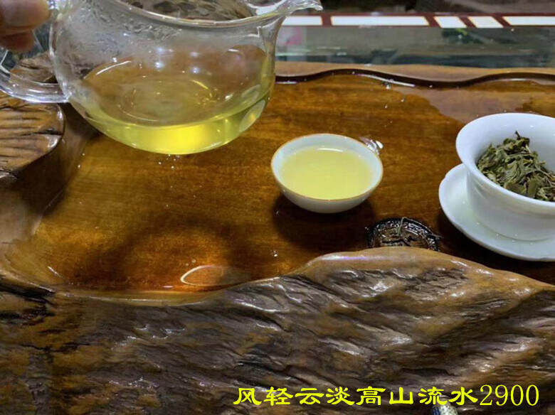 五种状态下的普洱茶“醒茶”，还分为“干醒、湿醒”，讲究多多