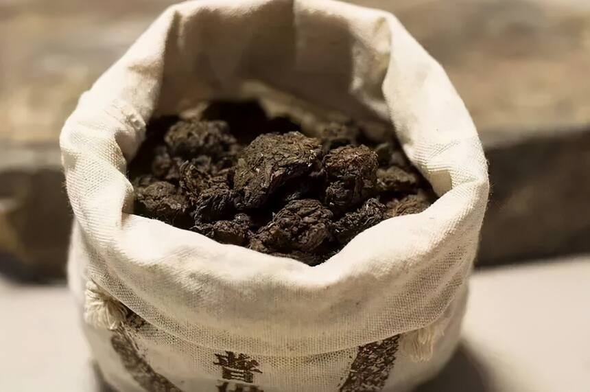 高端茶or边角料？席卷奶茶店的“碎银子”真的有那么高贵吗？