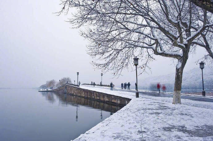 一下雪，你就换了一个更温暖的名字……