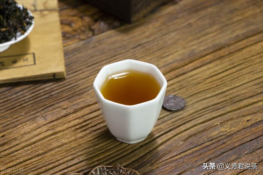 何以消烦恼，一杯清茶足矣