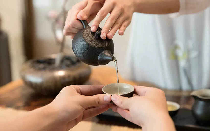 “客来敬茶”，做到这5点才真讲究