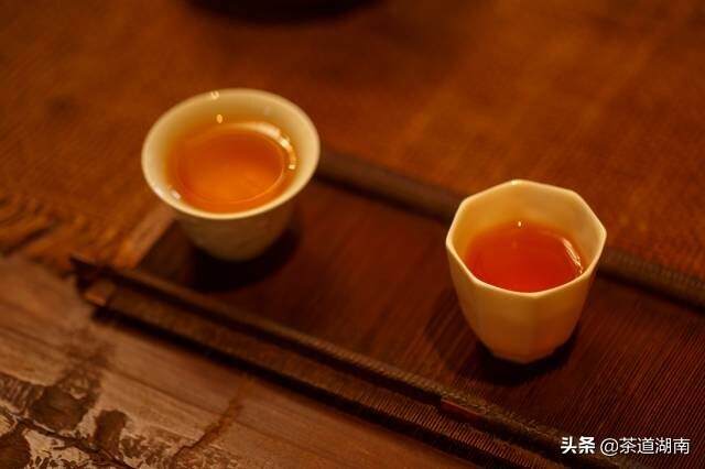 天气炎热，茶能当水喝吗