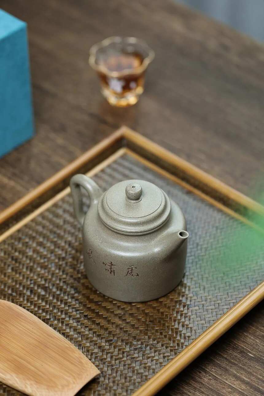 「剑流德钟」250cc，蟹壳青，范微琴（国高工艺美术师）