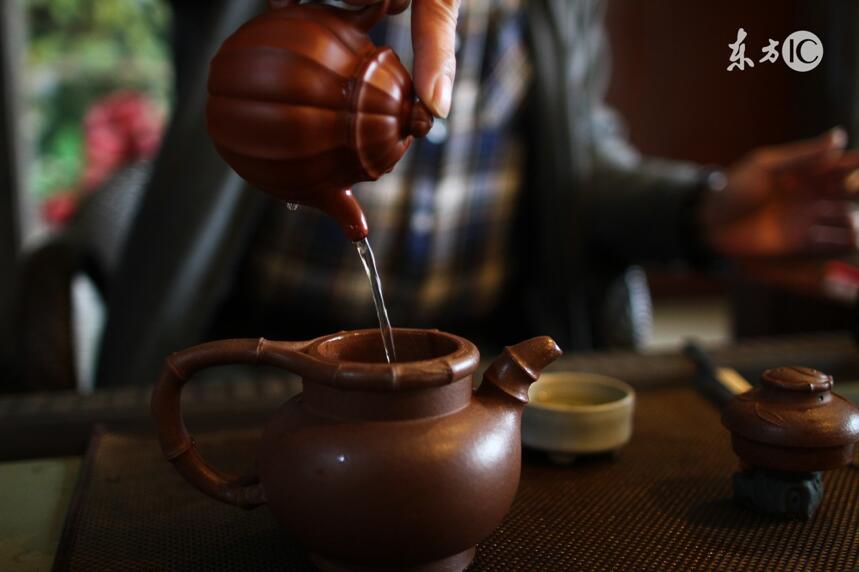 听雨喝茶，悠然于心，选择也是一种机缘