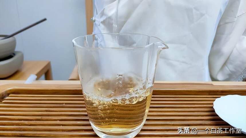 夏天喝福鼎白茶，清热解暑又去燥